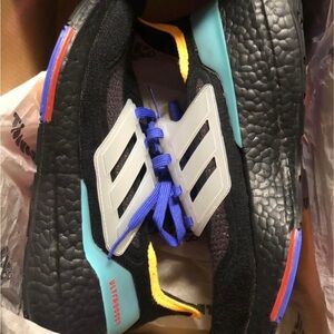 Adidas Ultraboost 21 J Running Shoes never worn